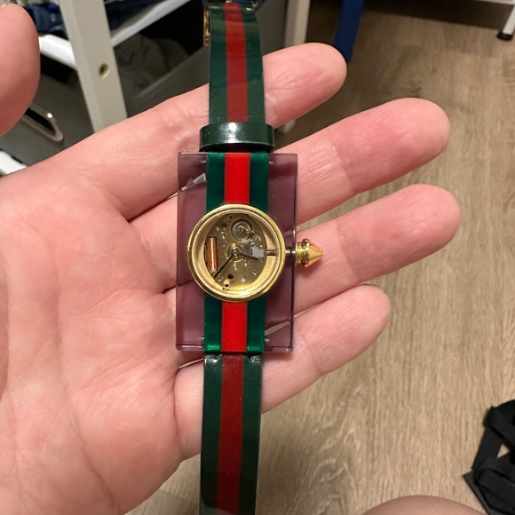 Gucci watch - Picture 2 of 6